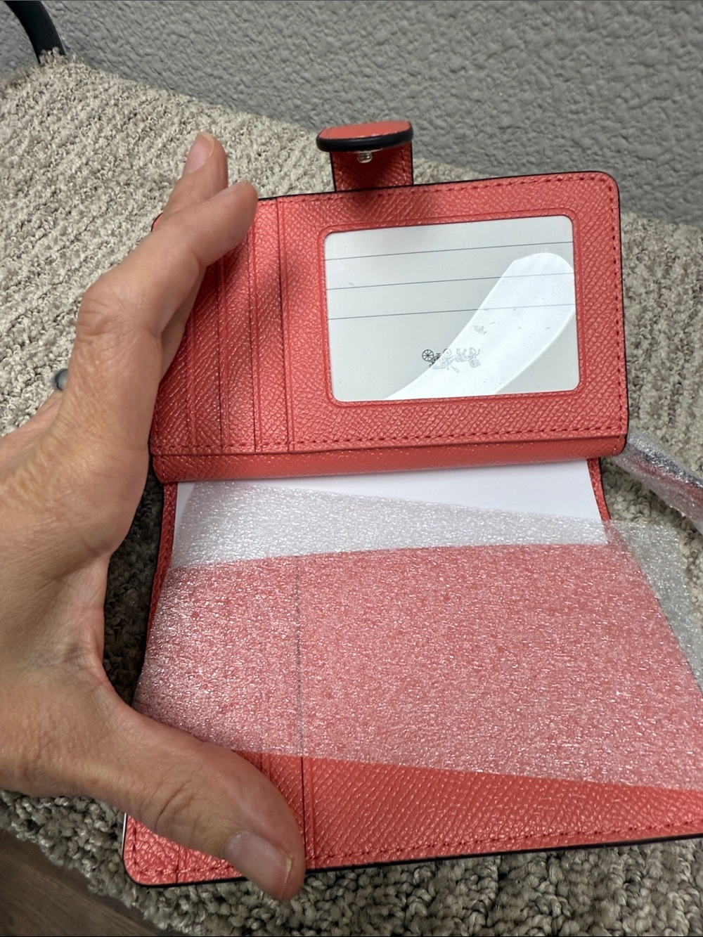 Coach Crossgrain Coral Pebbled Leather Medium Corner Zip Snap Wallet - Picture 5 of 9